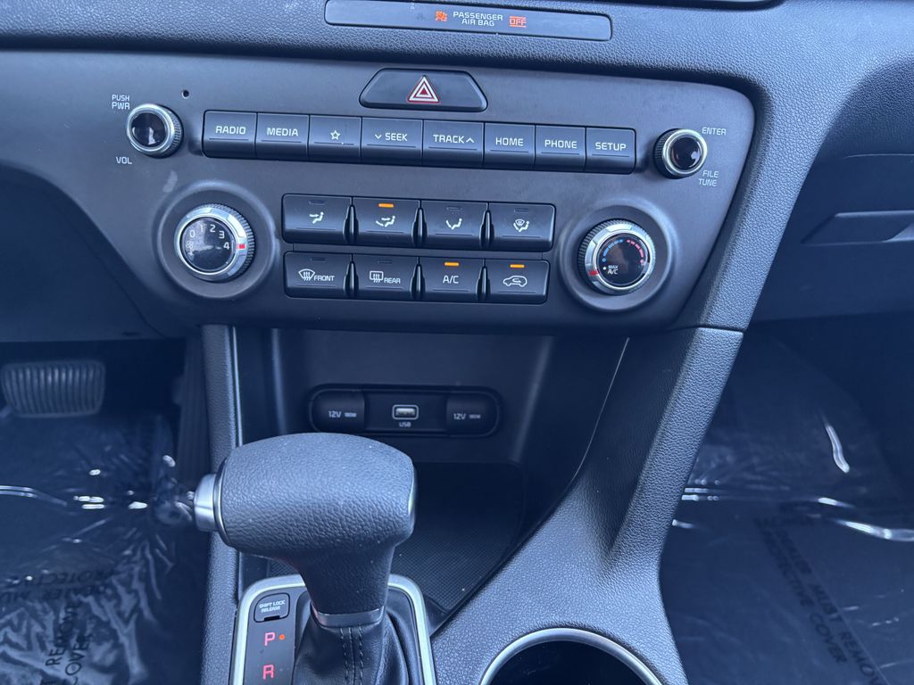 2022 Kia Sportage LX - Photo 18