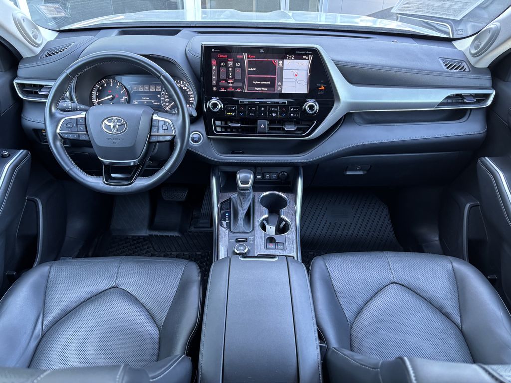 2021 Toyota Highlander Limited - Photo 17