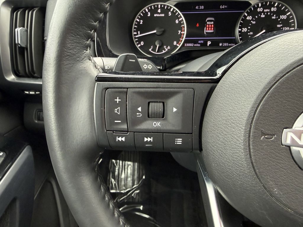 2025 Nissan Pathfinder SL - Photo 14