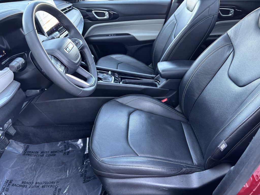 2025 Jeep Compass Limited - Photo 11