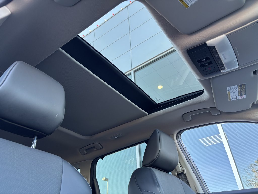 2025 Nissan Rogue SV - Photo 28