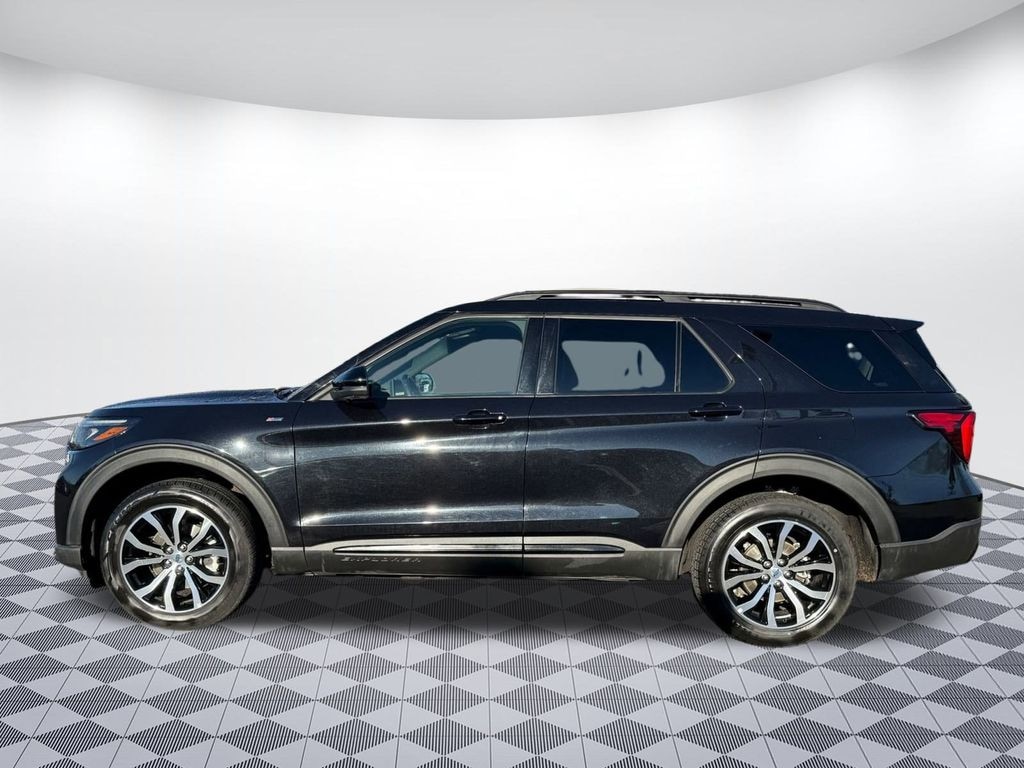 Used 2025 Ford Explorer ST-Line SUV