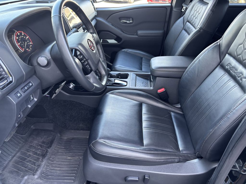 2022 Nissan Frontier PRO-4X - Photo 12