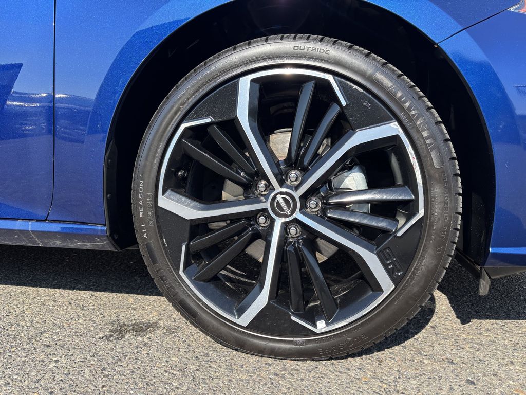 2024 Nissan Altima SR - Photo 9