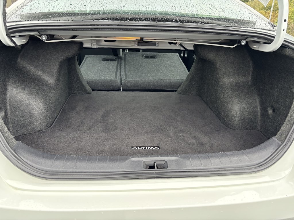 2026 Nissan Altima SV - Photo 26