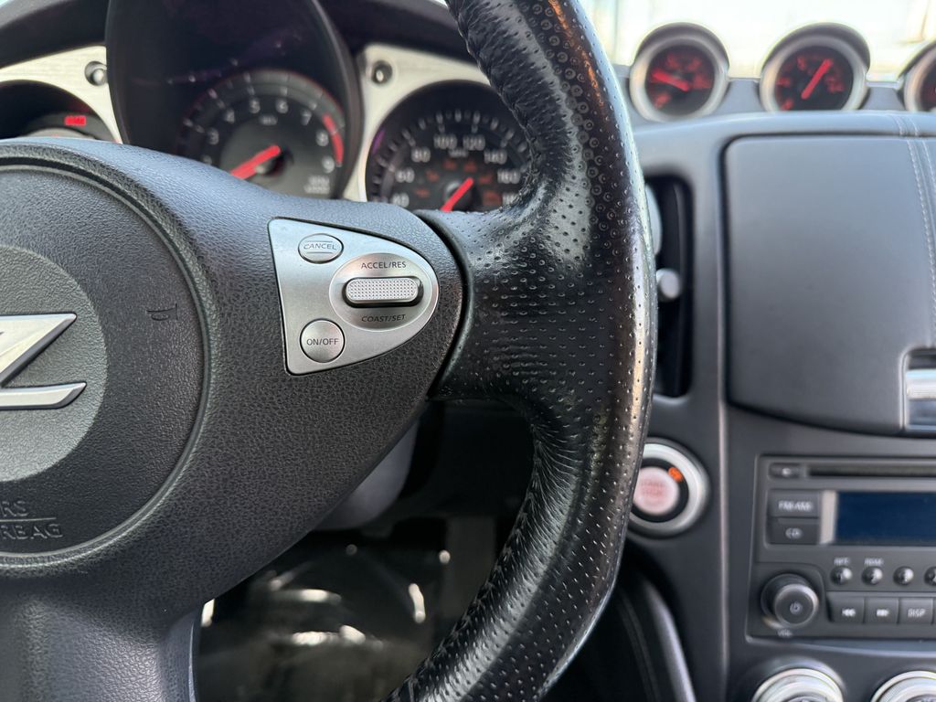 2016 Nissan 370Z Coupe Base - Photo 14