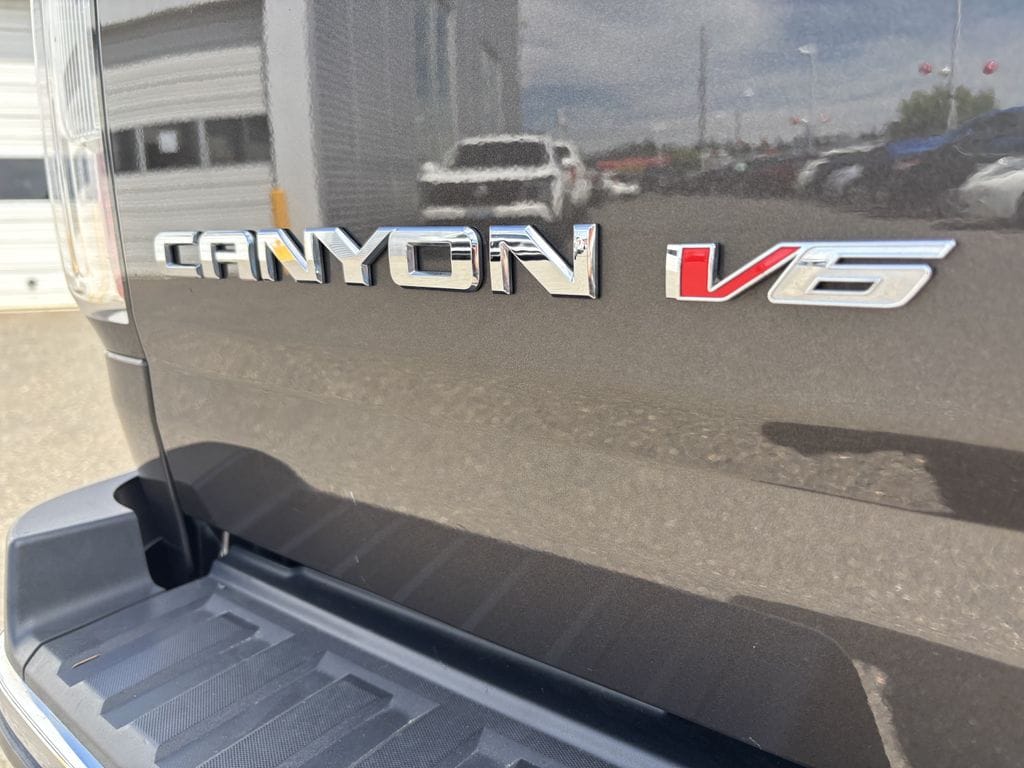 2019 GMC Canyon SLT - Photo 11