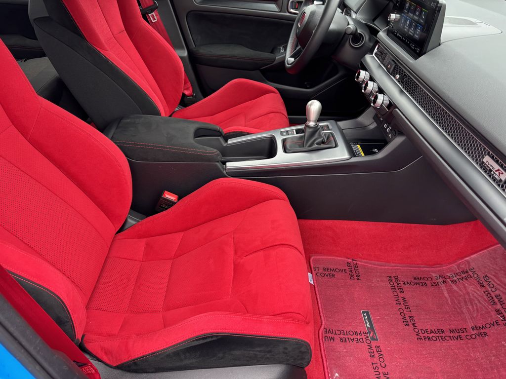 2025 Honda Civic Hatchback Type-R - Photo 30