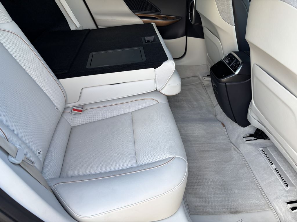 2024 Lucid Air Touring - Photo 26