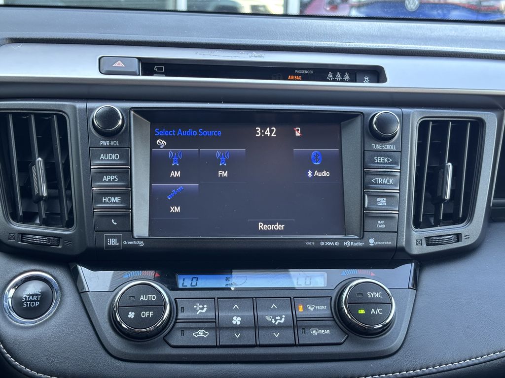 2018 Toyota RAV4 Limited - Photo 18