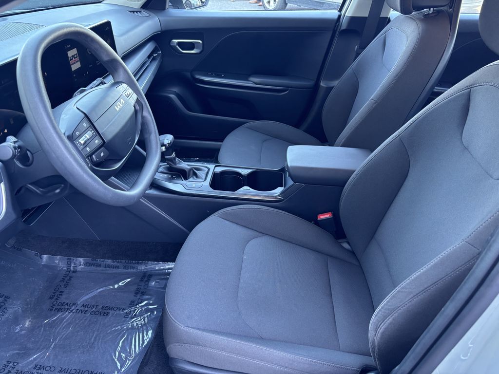 2026 Kia K4 LXS - Photo 11
