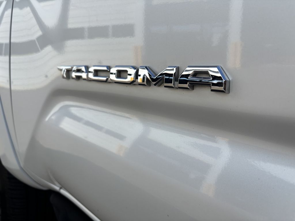2023 Toyota Tacoma Limited - Photo 13
