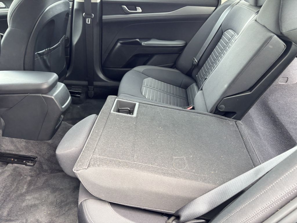 2026 Kia K5 LXS - Photo 22