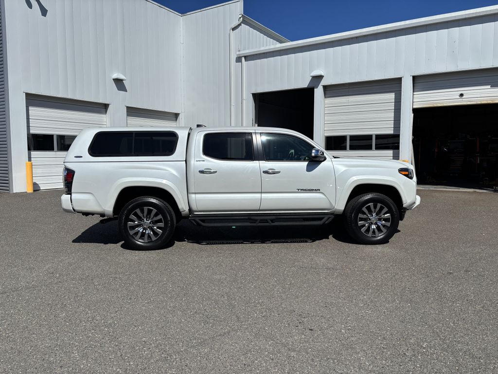 2023 Toyota Tacoma Limited - Photo 8