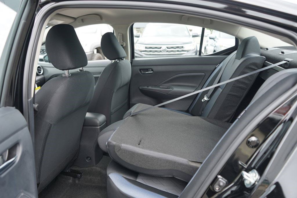 2025 Nissan Versa Sedan SV - Photo 24