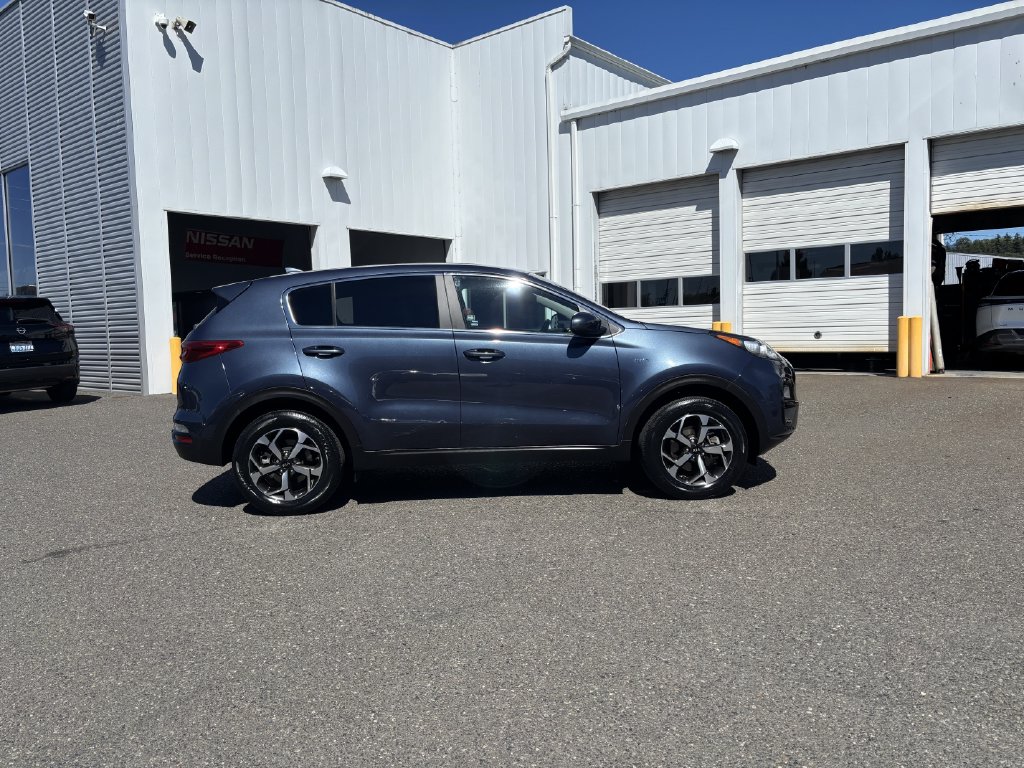2022 Kia Sportage LX - Photo 8