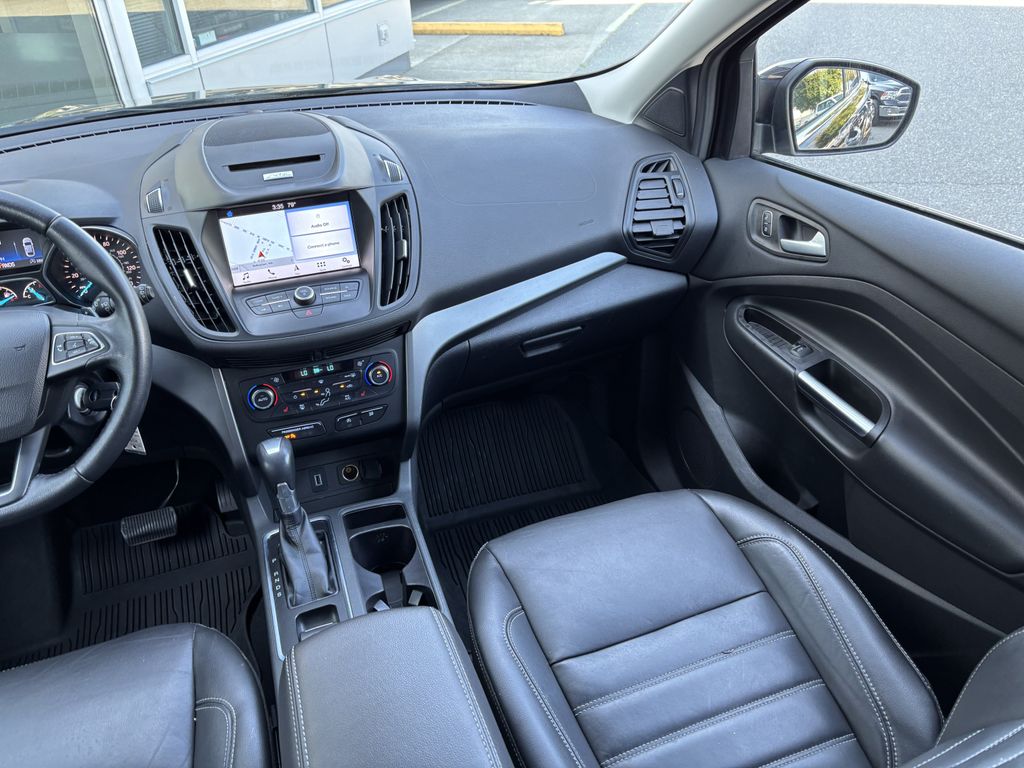2017 Ford Escape SE - Photo 22