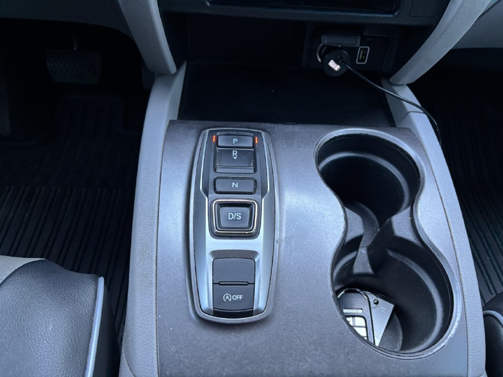 2021 Honda Pilot LX - Photo 20