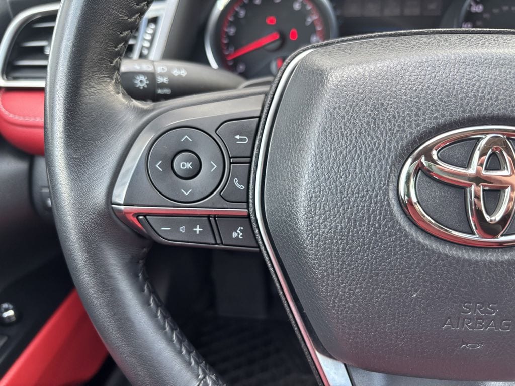 2020 Toyota Camry XSE - Photo 16