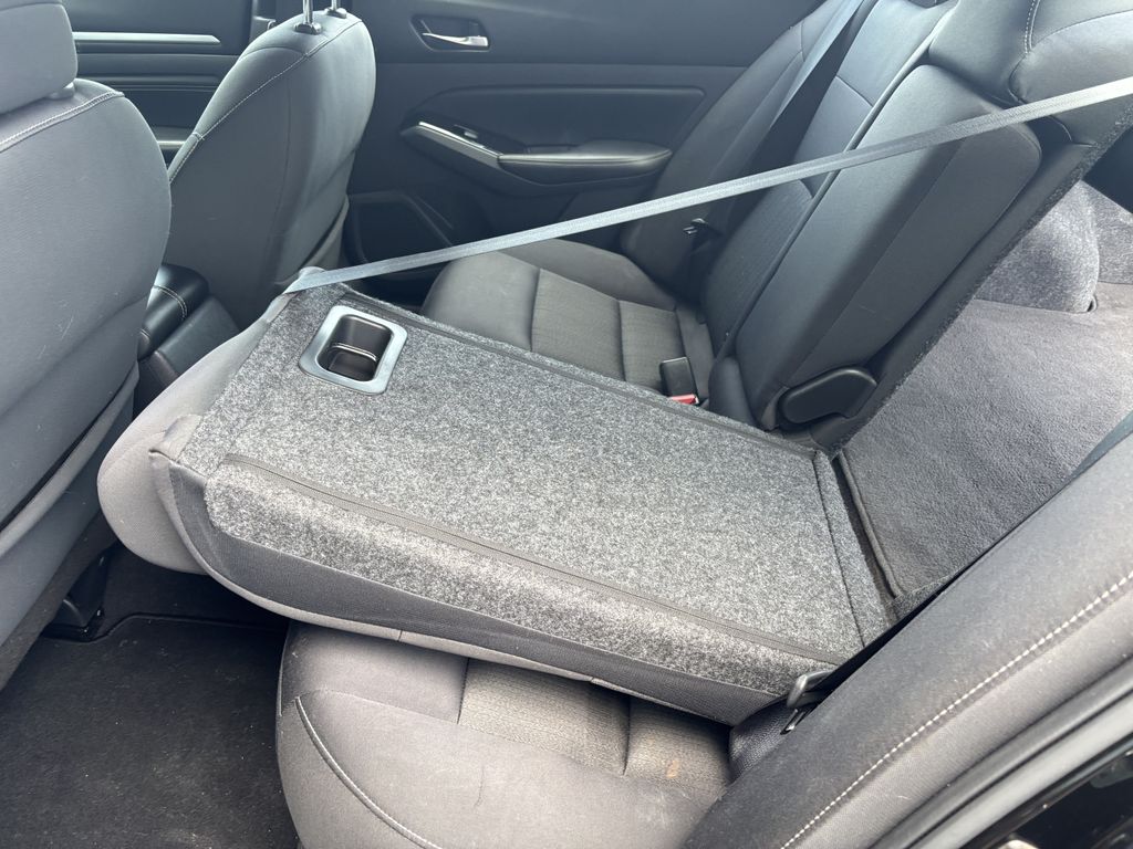 2021 Nissan Altima SV - Photo 15