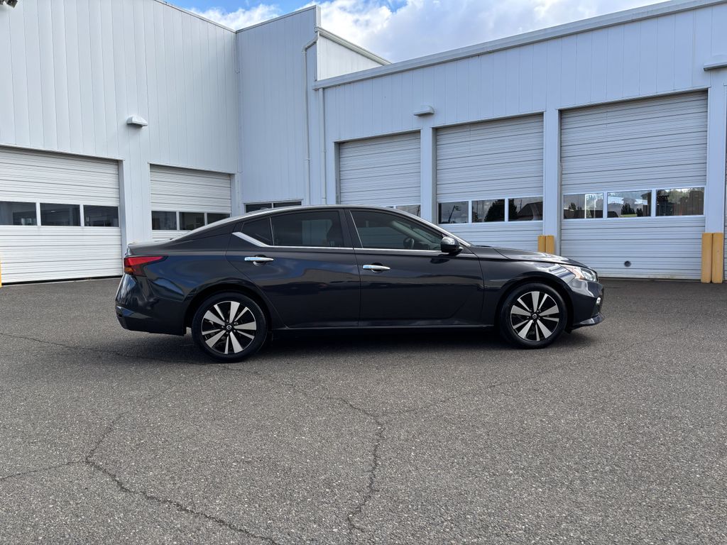 2021 Nissan Altima SV - Photo 8