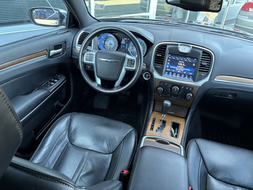 2013 Chrysler 300 C Varvatos Collection - Photo 18