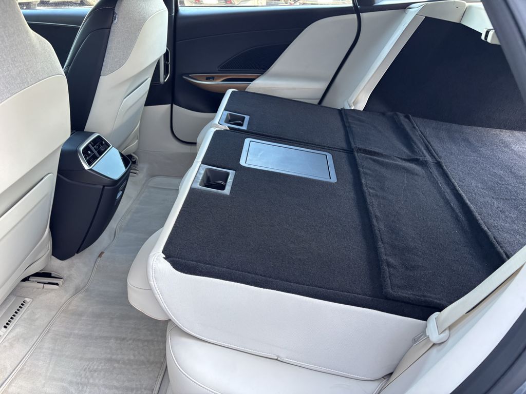 2024 Lucid Air Touring - Photo 23