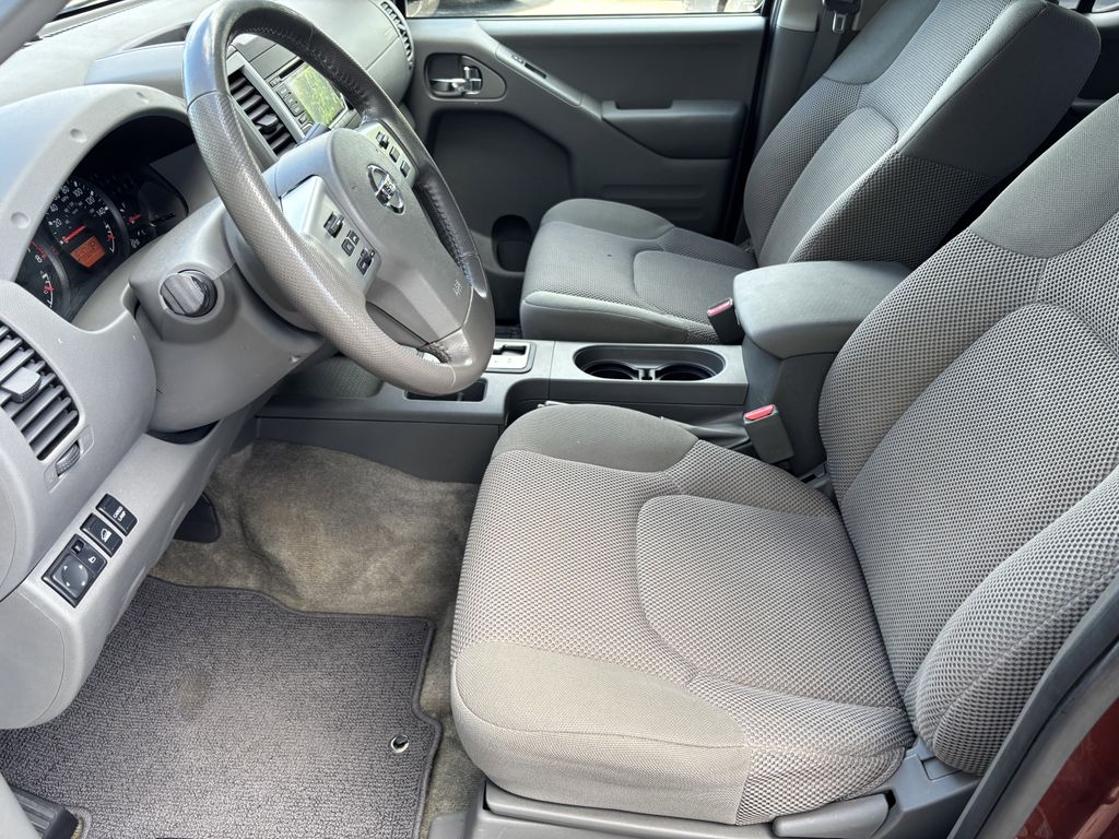 2016 Nissan Frontier SV - Photo 13