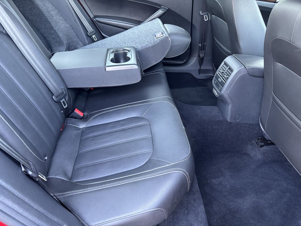 2022 Volkswagen Passat Limited Edition - Photo 25