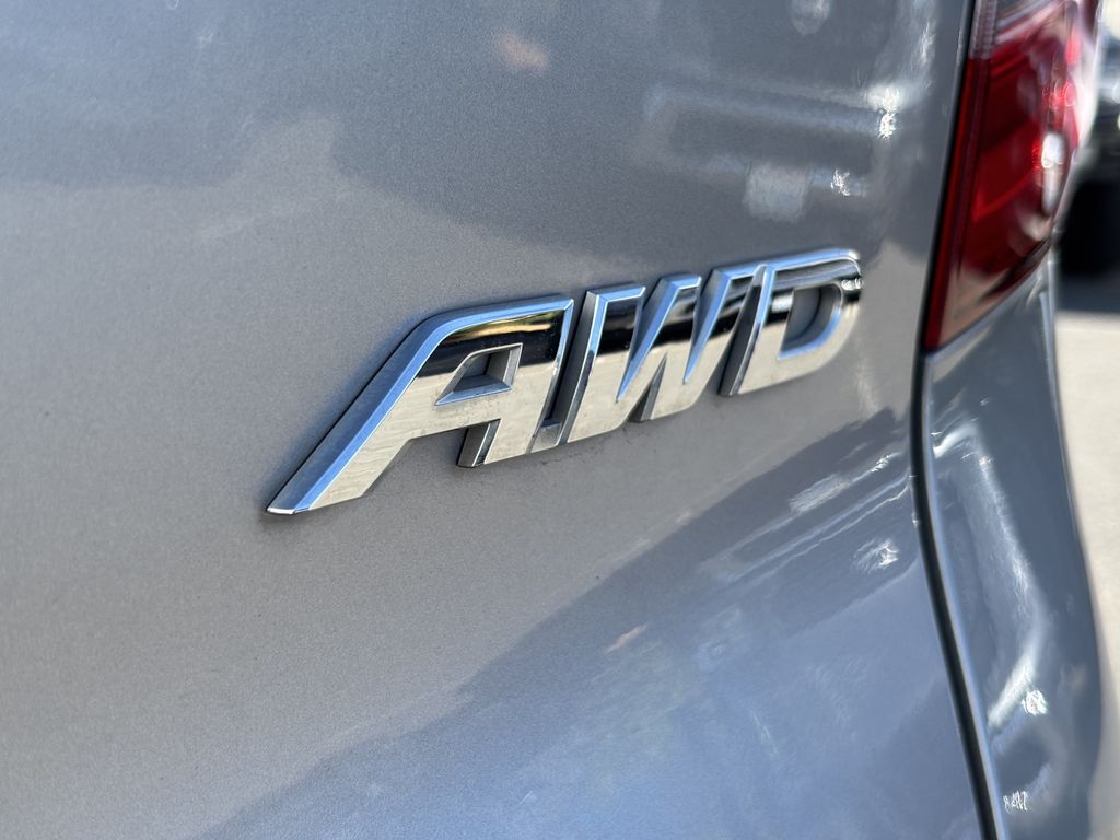 2021 Honda Pilot LX - Photo 12
