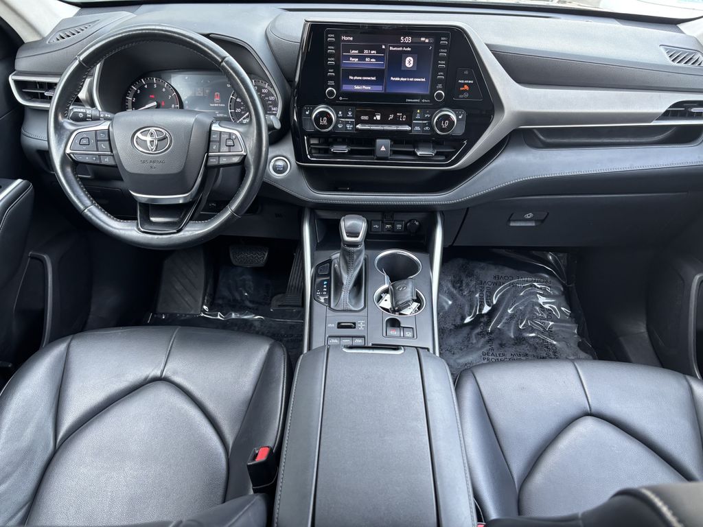 2021 Toyota Highlander XLE - Photo 20