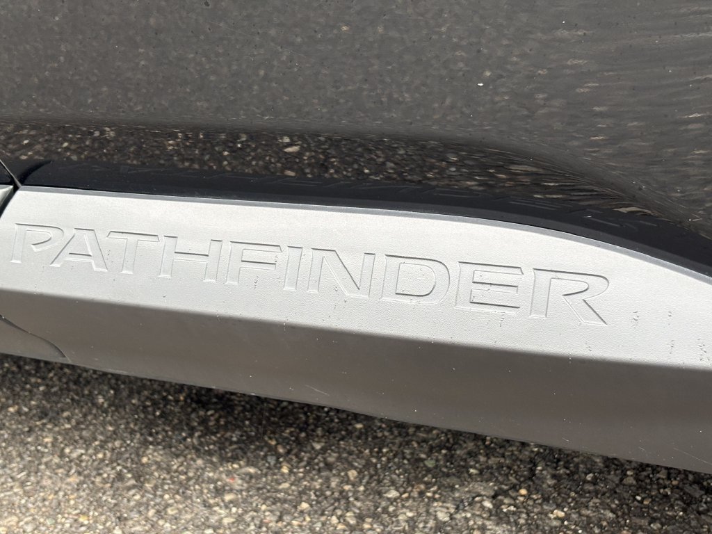 2025 Nissan Pathfinder SV - Photo 11