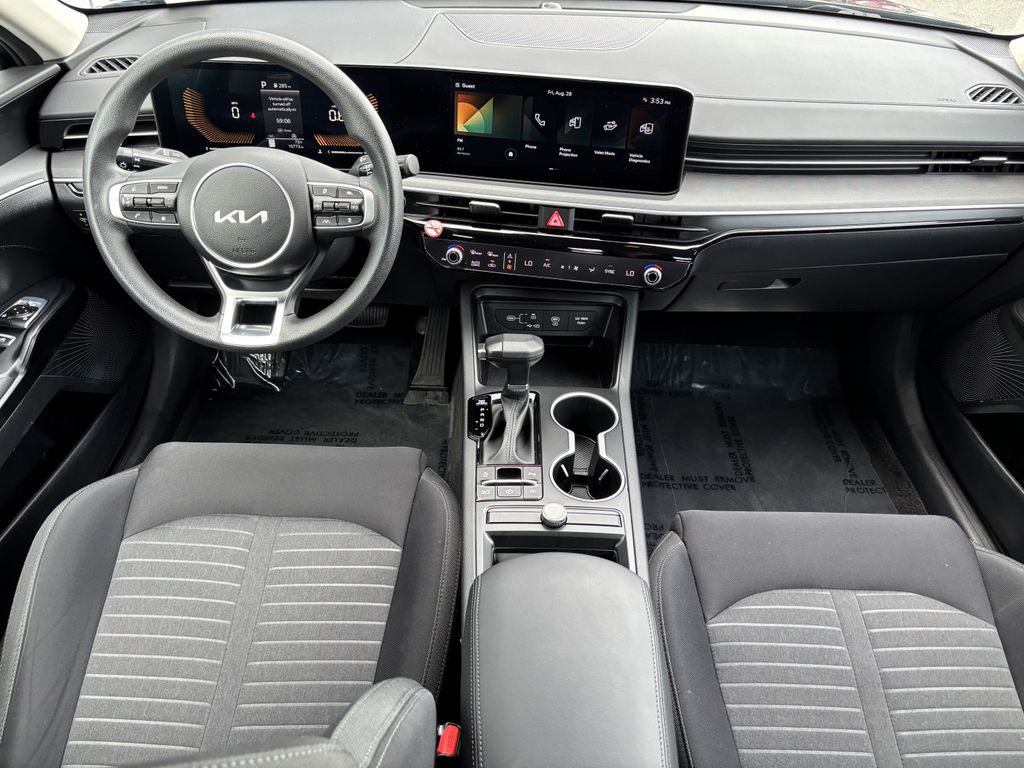 2026 Kia K5 LXS - Photo 17