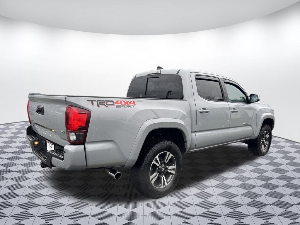 2018 Toyota Tacoma TRD Sport - Photo 7