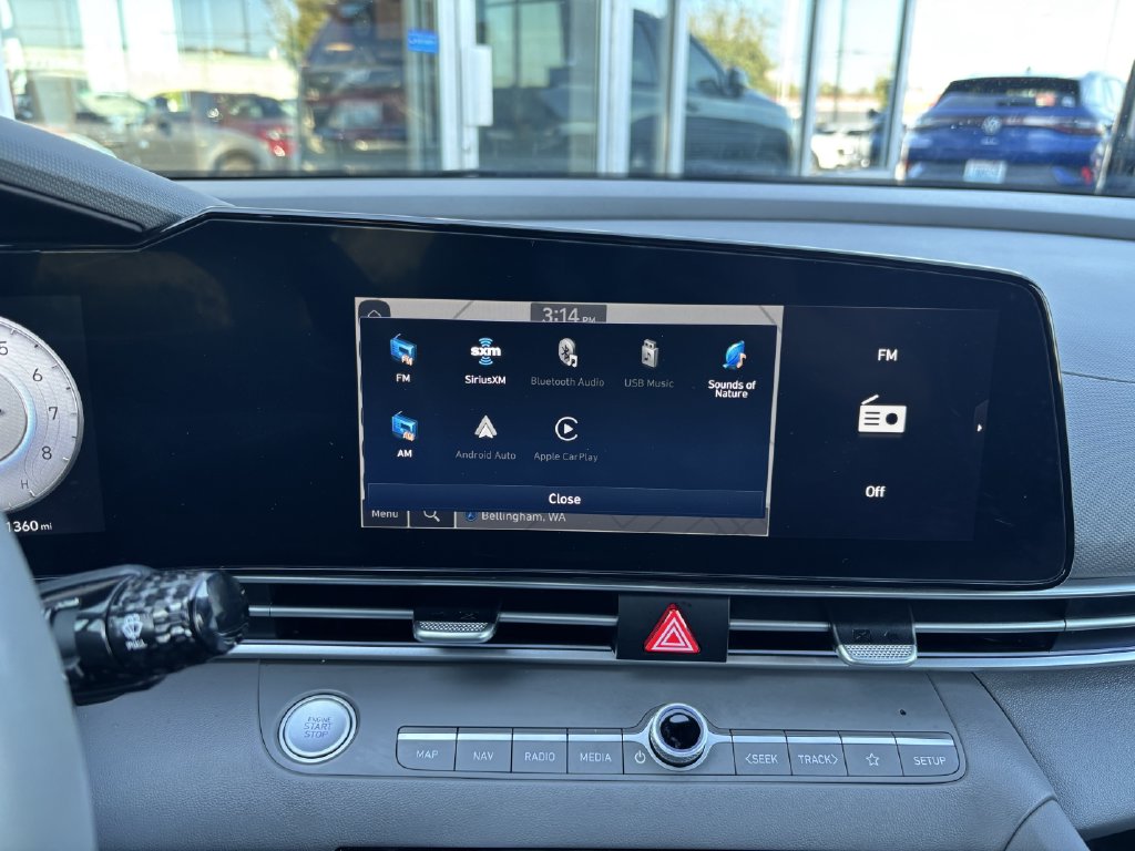 2025 Hyundai Elantra SEL - Photo 17