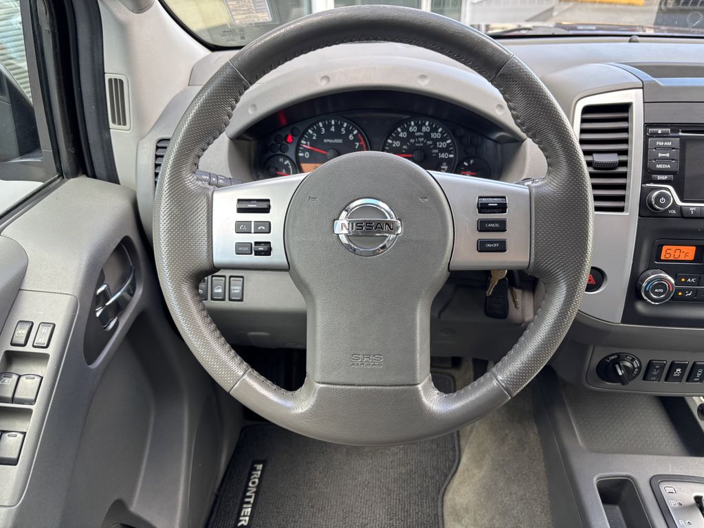2016 Nissan Frontier SV - Photo 14