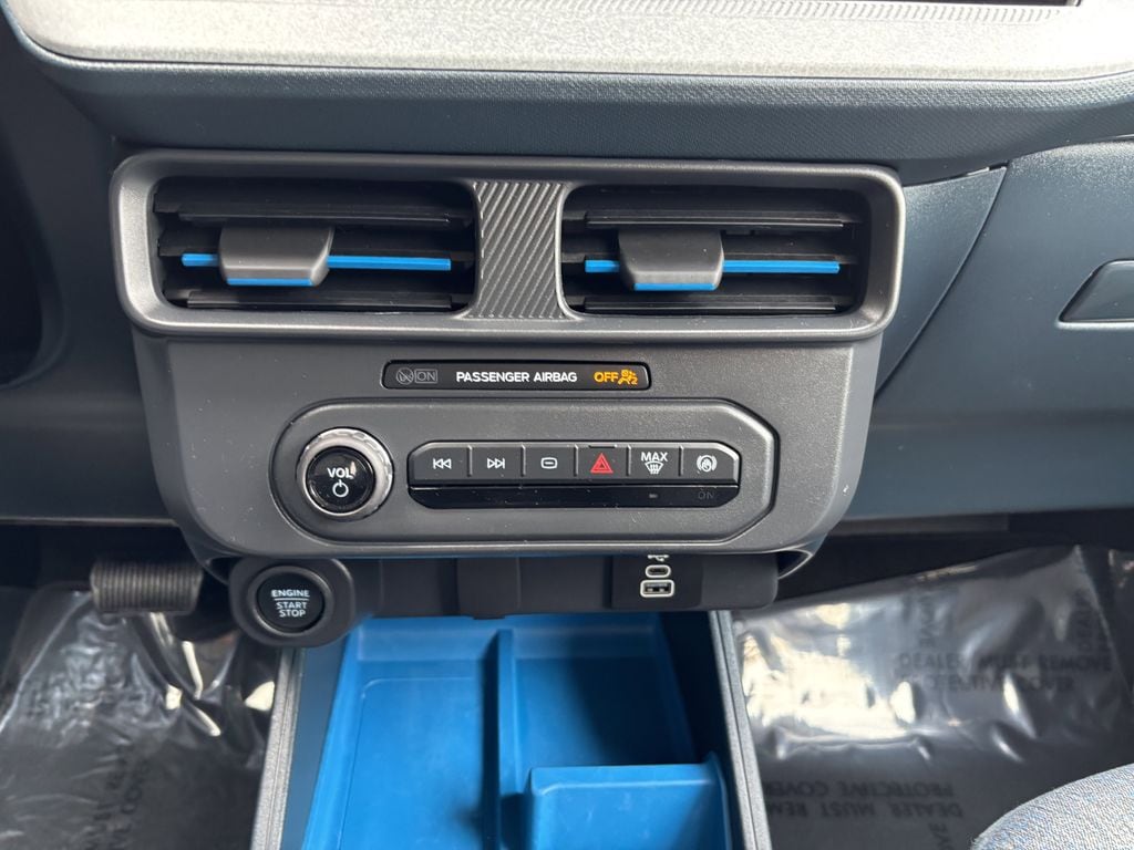 2025 Ford Maverick XLT - Photo 18