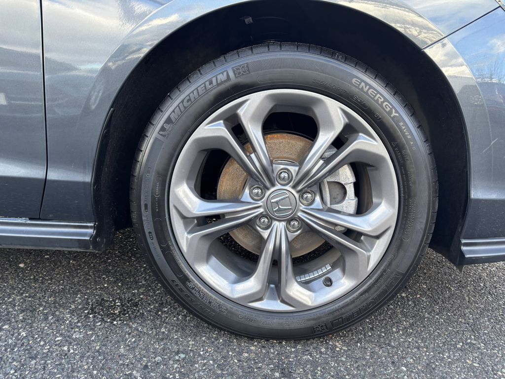 2024 Honda Accord EX - Photo 9
