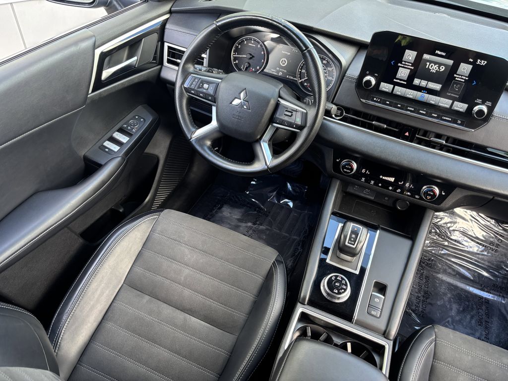 2024 Mitsubishi Outlander SE - Photo 21