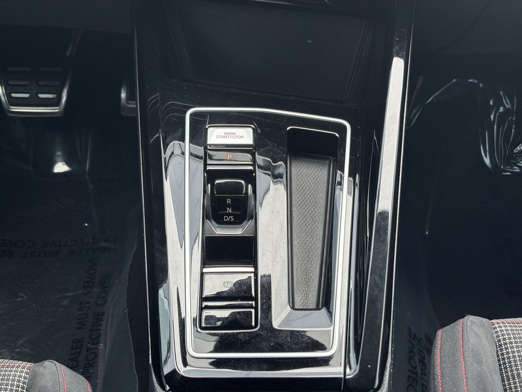 2024 Volkswagen Golf GTI S - Photo 17