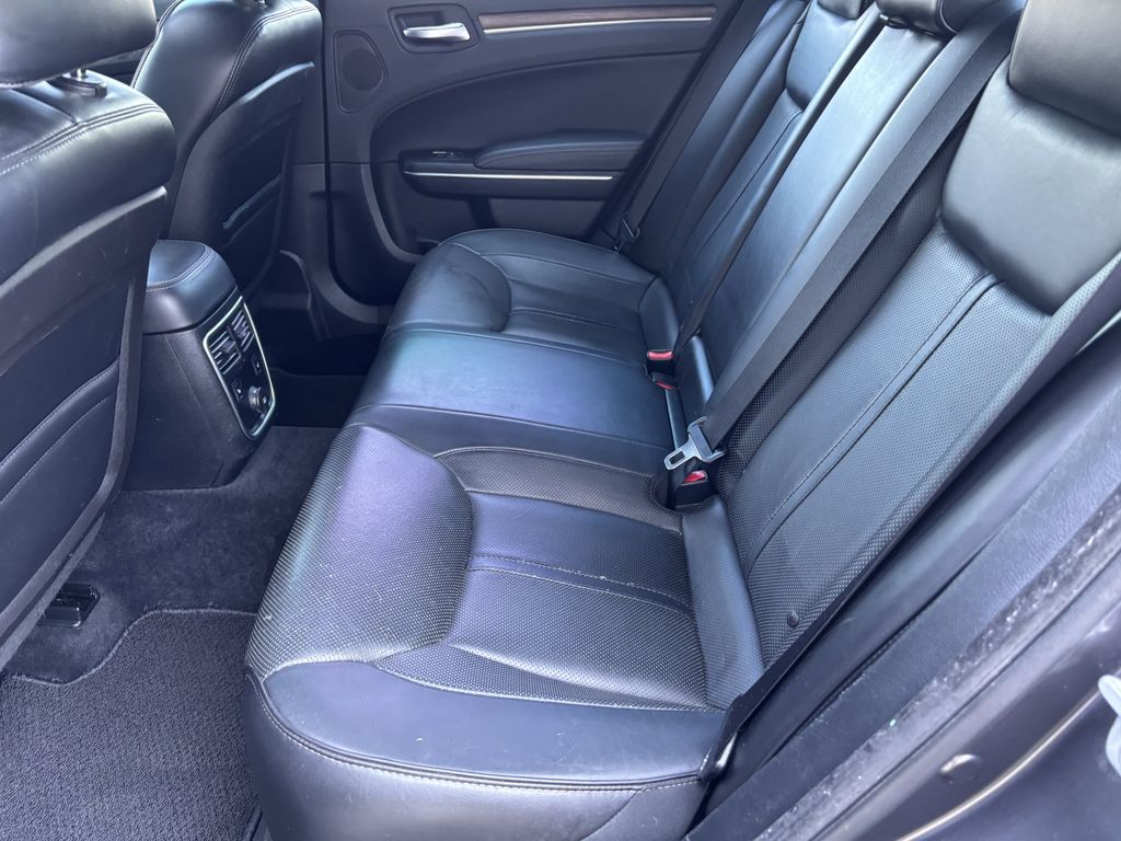 2013 Chrysler 300 C Varvatos Collection - Photo 22