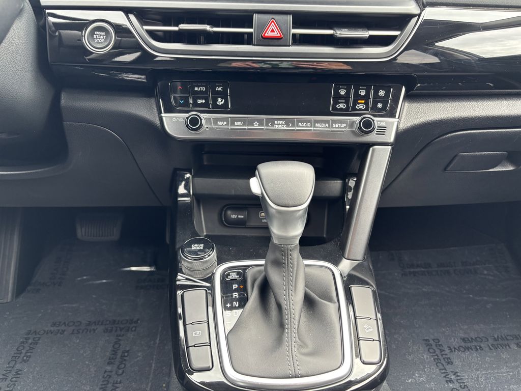 2025 Kia Seltos S - Photo 18