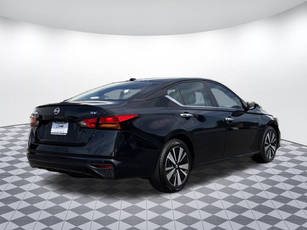 2021 Nissan Altima SV - Photo 7