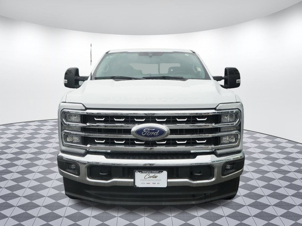 2024 Ford F-350 Lariat photo 2