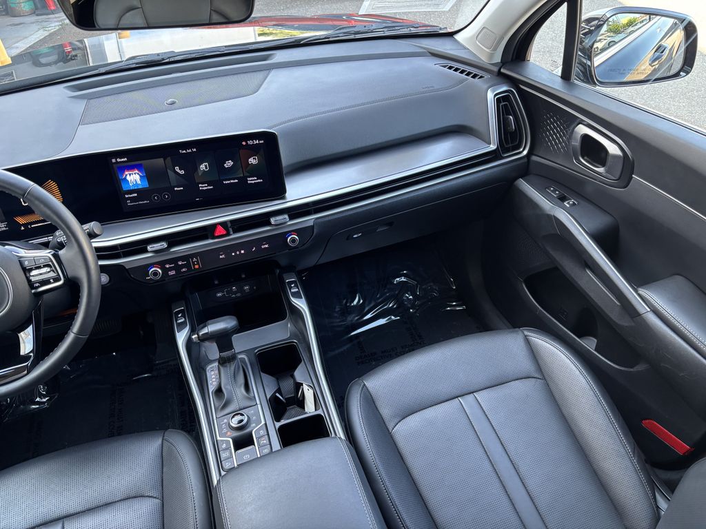 2025 Kia Sorento EX - Photo 22