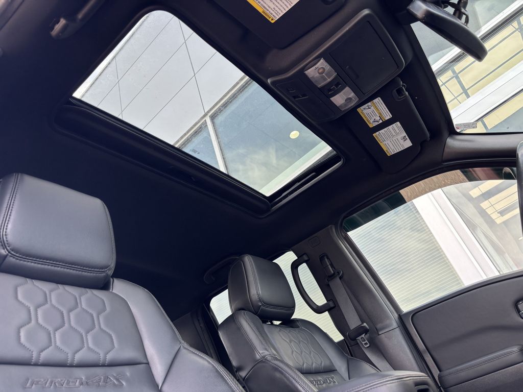 2022 Nissan Frontier PRO-4X - Photo 21