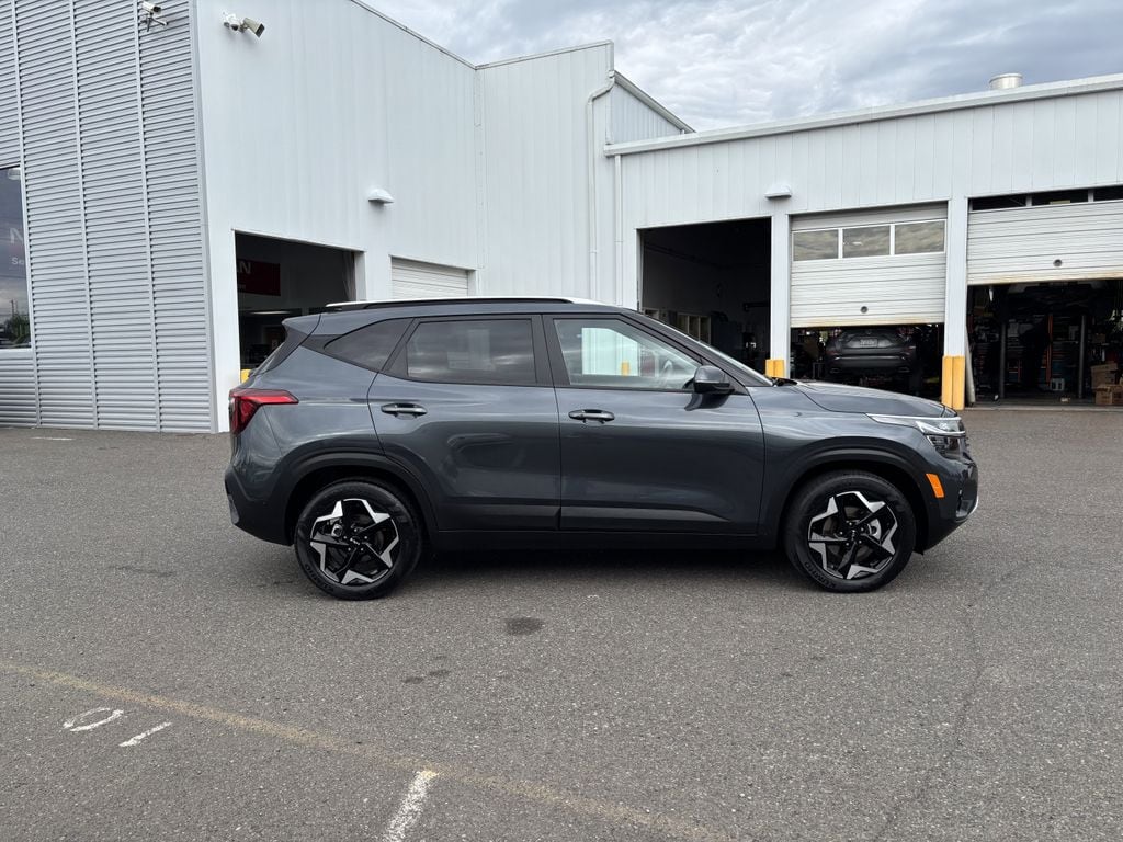 2025 Kia Seltos S - Photo 8