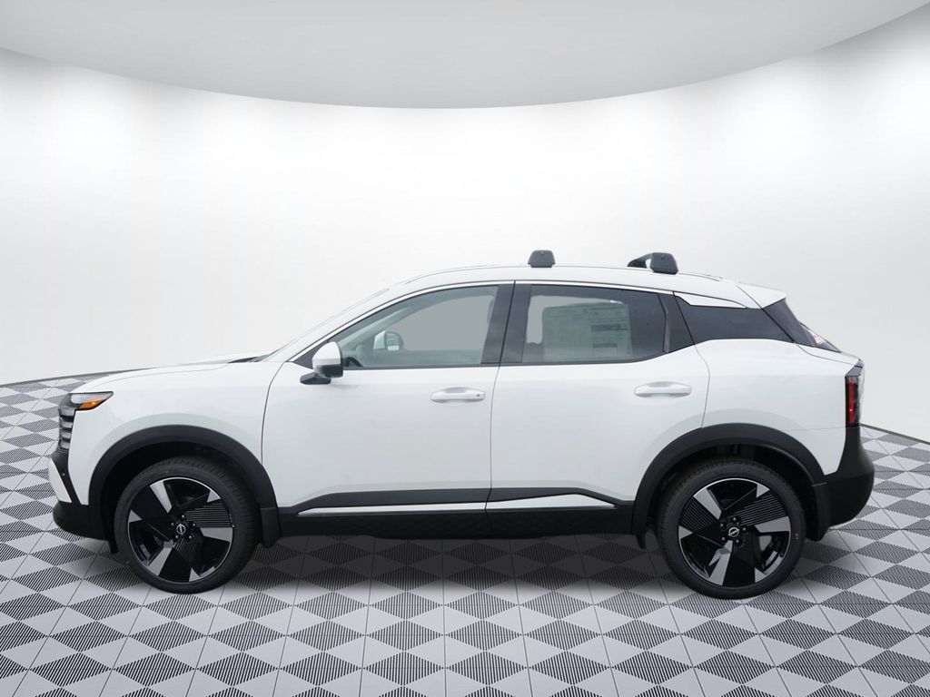 2025 Nissan Kicks SR photo 4