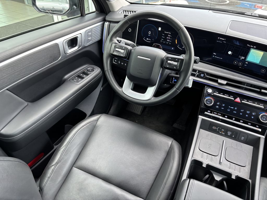 2025 Hyundai Santa Fe Limited - Photo 19