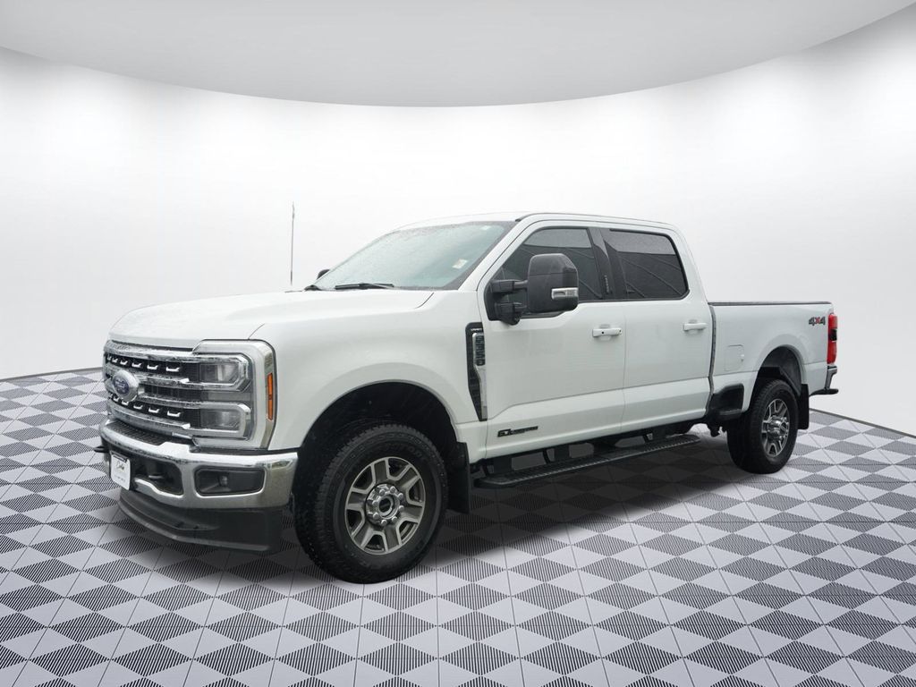 2024 Ford F-350 Lariat photo 3